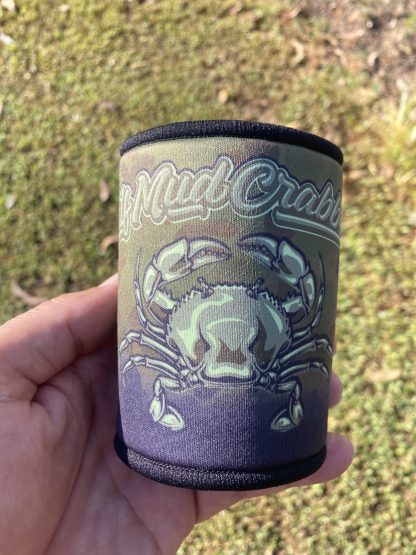 "Gulf Mud Crabbers" GREEN Stubby Holder - Image 6
